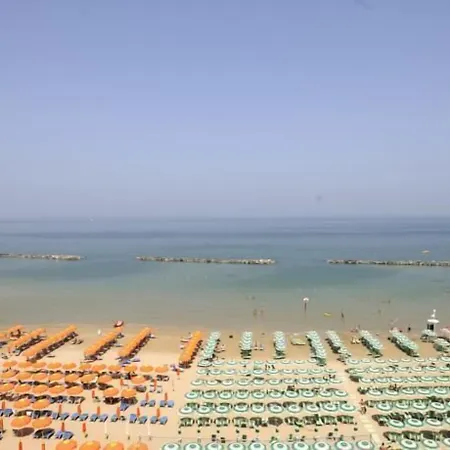 Szálloda Continental Pesaro