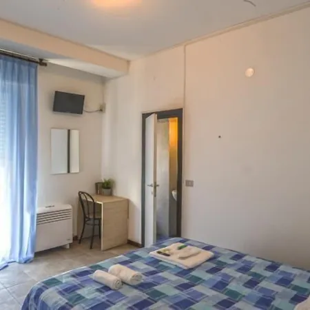 Continental 3* פסארו