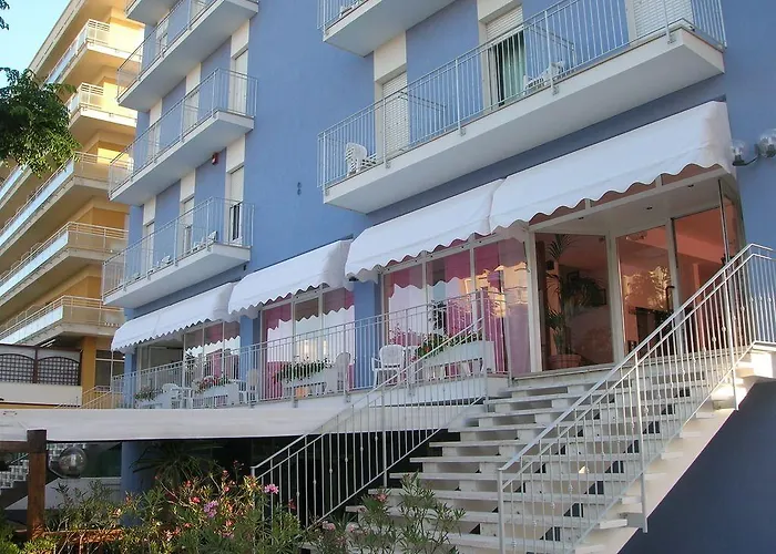 Continental Ξενοδοχείο Πέζαρο