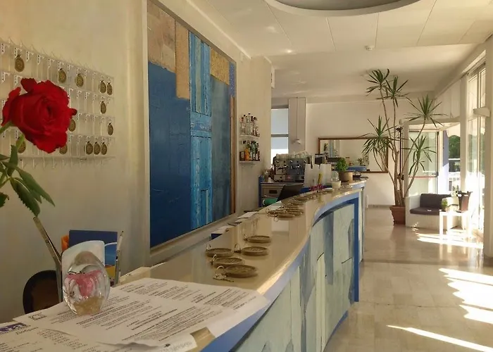 Continental 3* Πέζαρο