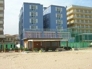 Continental Ξενοδοχείο 3*