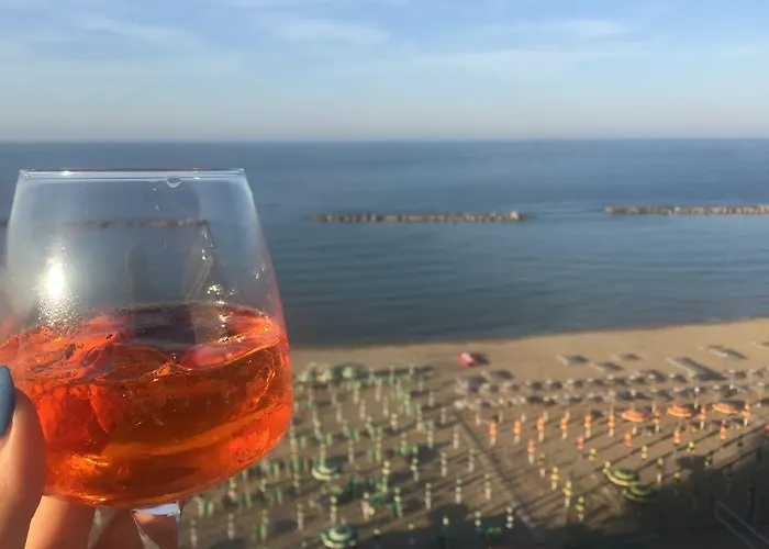 Continental Ξενοδοχείο Πέζαρο